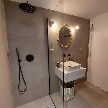 Onar Beachfront Residence, Loutraki (Corinthia)