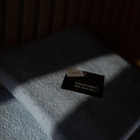 Onar Beachfront Residence, * لوتراكي